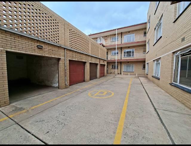 1 BEDROOM FLAT FOR SALE IN VEREENIGING CENTRAL
